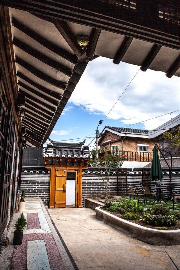 Bonghwangjae Hanok Guesthouse Kongdzsu Kültér fotó