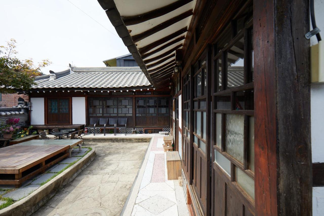 Bonghwangjae Hanok Guesthouse Kongdzsu Kültér fotó